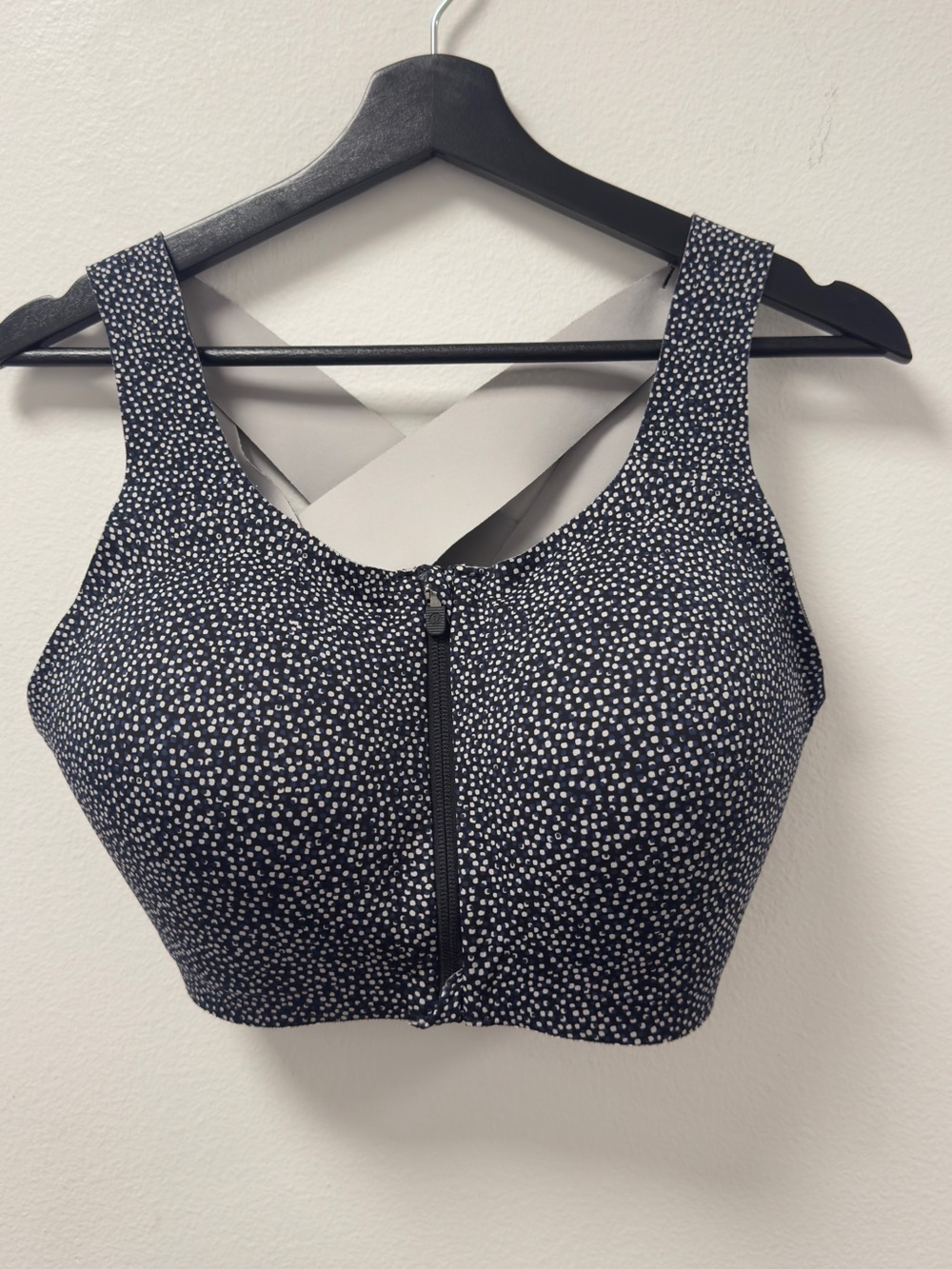 Lululemon Athletica Enlite BraZip Front 38DD used